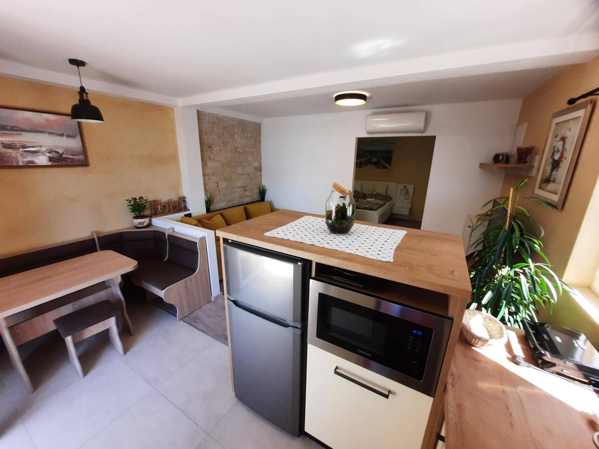Apartments And Rooms Lucia&Veronica 德拉马利 客房 照片